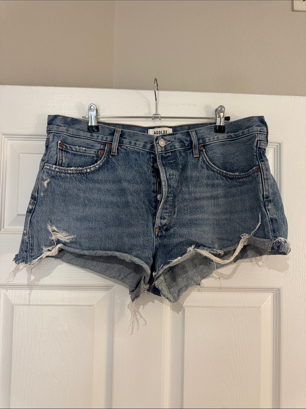 Agolde Frayed Hem Distressed Denim Shorts - Blue Wash